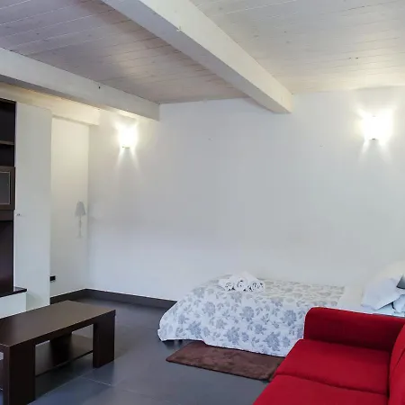 With One Bedroom In With Wifi *